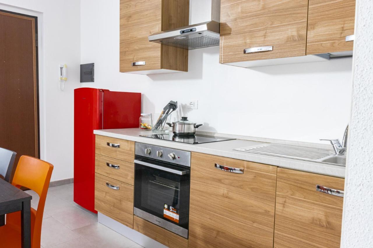 Staurenghi Red Apartment Varèse Extérieur photo